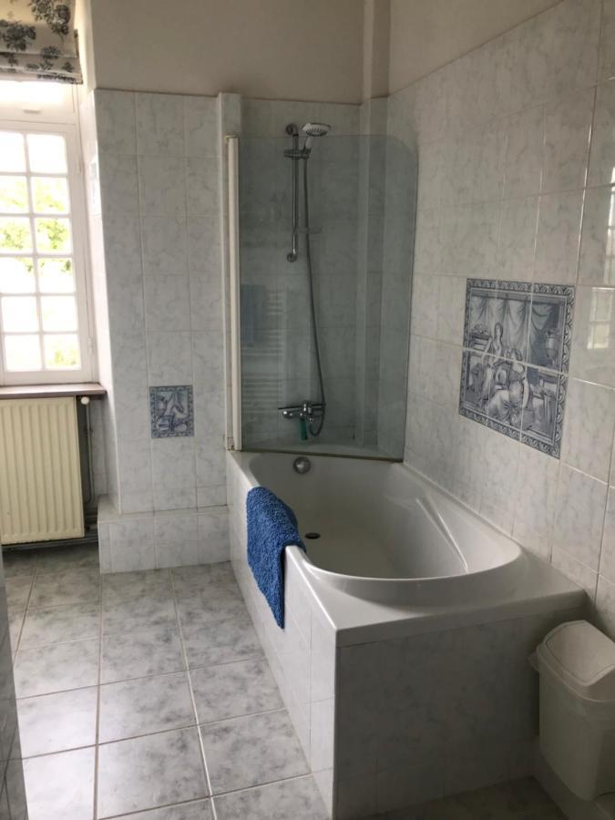 Bed and Breakfast Le Logis Des Quatre Puits Neuvicq-Montguyon Exterior foto
